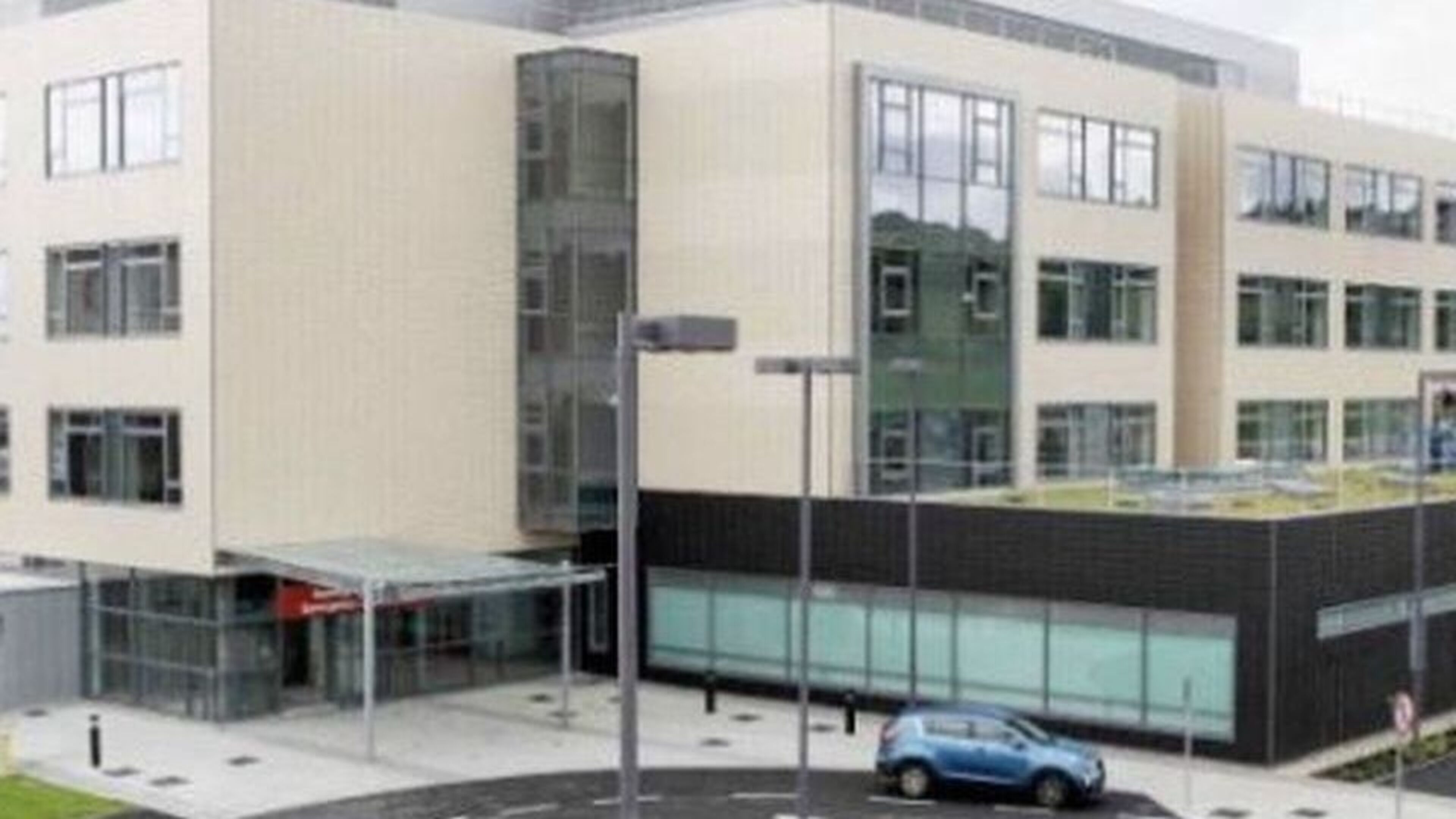 Over 550 patients attend Donegal hospital this week as Emergency Department ‘extremely busy’
